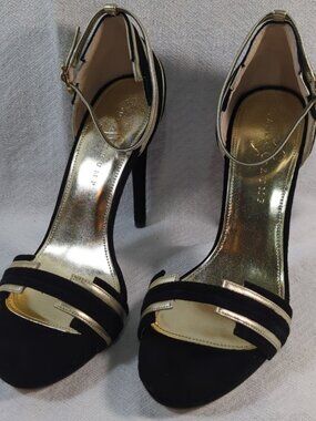 Ivanka Trump Aryella 2 Black Suede Metallic Gold Striped Stiletto Heels 9M NWT